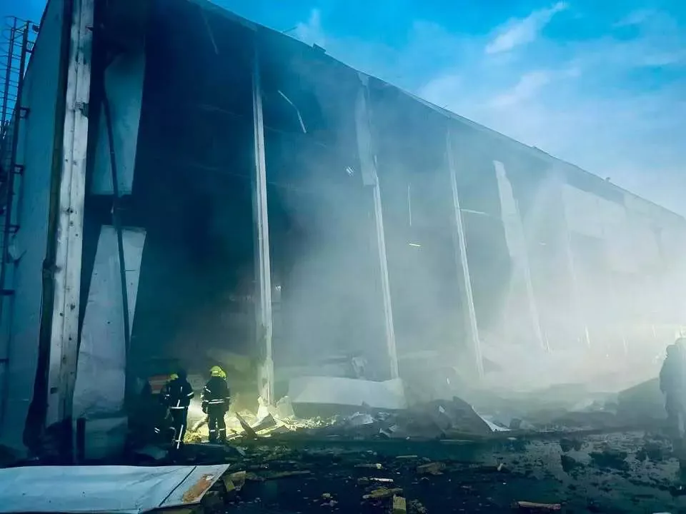 Руйнування від російського удару. Фото: facebook/Олег Кіпер