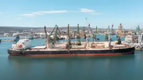 A bulk carrier at sea. Photo: depositphotos