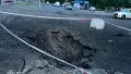 Воронка после атаки РФ 11 июля. Фото: ГСЧС Киева
