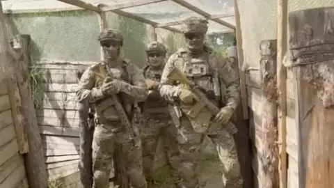 Украинские военные. Фото: скриншот из видео