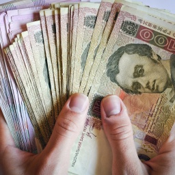 Monetary Base Down 1.6% To UAH 428.915 Billion In January