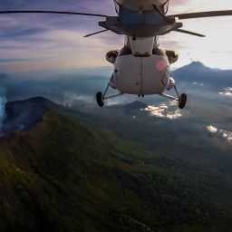 Ukrainian helicopter peacekeepers from the UN mission in DR Congo landed directly on the crater of an active volcano