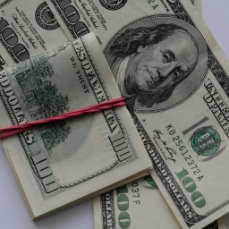 Population Sells USD 25 Million In Foreign Currency More Than Buys In May
