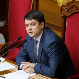 Razumkov Signs State Budget For 2020