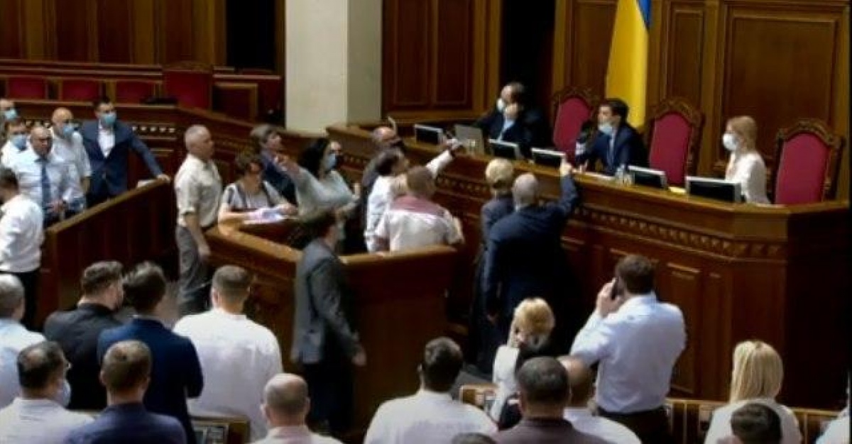 В Раде произошла перепалка между Разумковым и депутатами ЕС. Скриншот трансляции