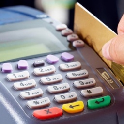 87 Out Of 100 Transactions With Payment Cards Carried Out By Bank Transfer In May - NBU