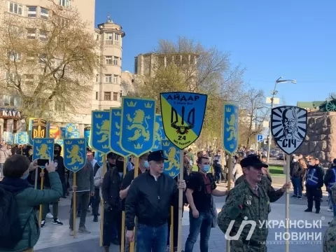Марш вышиванок в честь дивизии СС "Галичина". Фото: Українські Новини