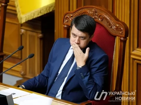 Когда Рада может отправить Разумкова в отставку. Процедурные нюансы регламента ВРУ