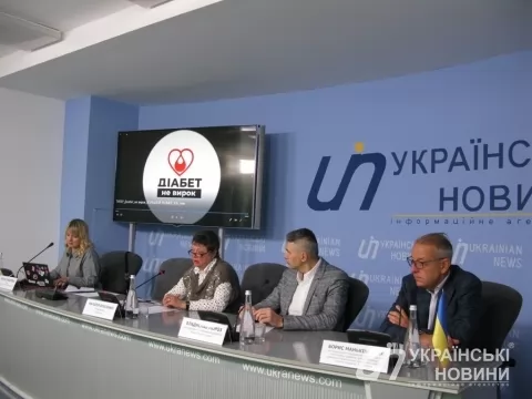 Люди з діабетом розвіюють міфи про хворобу в незвичайному артпроєкті  "Діабет – не вирок"