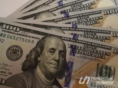 Курс долара знову почав зростати
