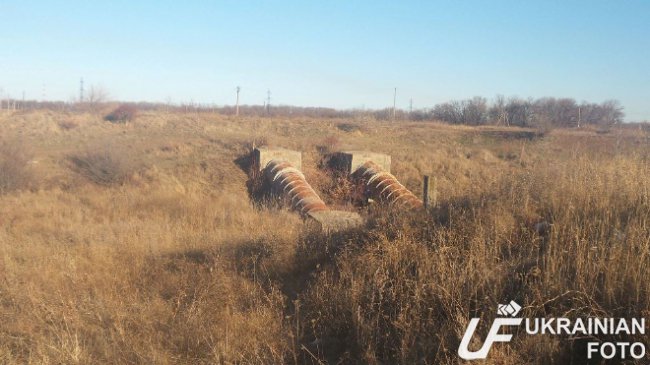 Перемычка водоканала, по которому поступает вода в Горловку