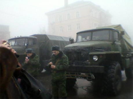 Парад боевиков в Красном Луче