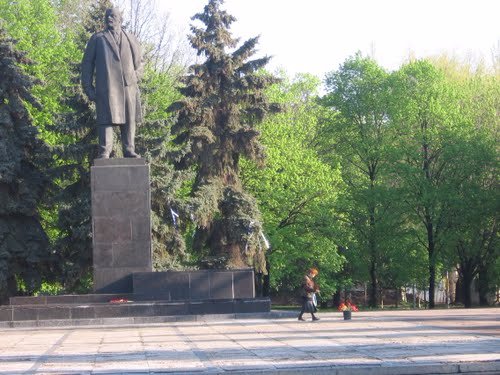Памятник Ленину в Артемовске
