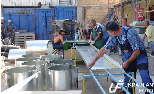 "Жовтень" поки на реконструкції
