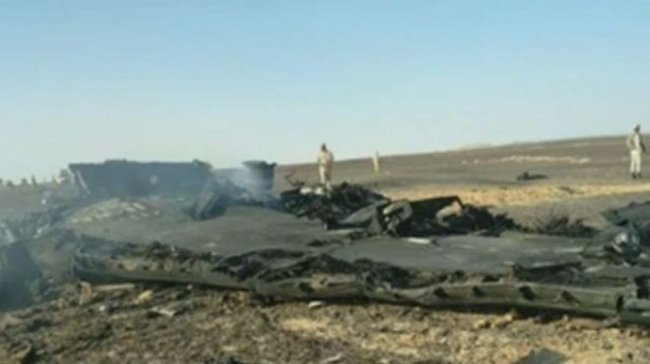 Обломки российского авиалайнера, потерпевшего крушение в Египте