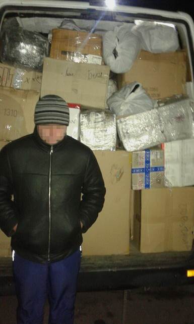 Сепаратистам хотели привезти много обуви и одежды