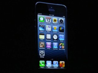 Apple якобы сократила заказы на компоненты для производства iPhone 5 из-за слабого спроса.