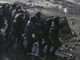 Евромайдан, Милиция, Столкновения